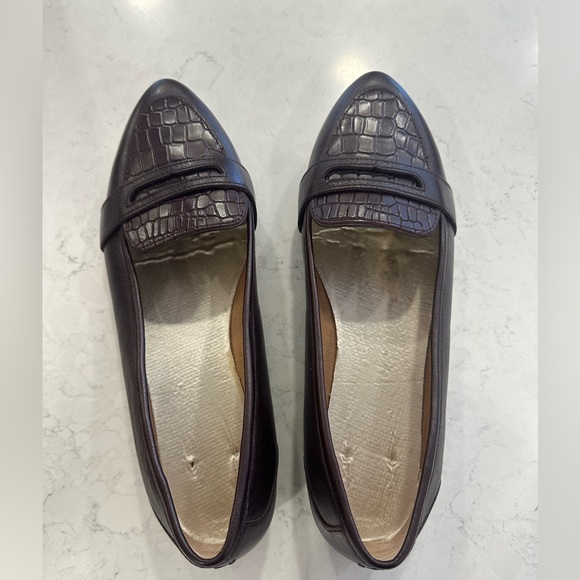 Vionic Womens Savannah Loafer Flat Shoes Leather Slip On - Crocodile - Picture 2 of 8